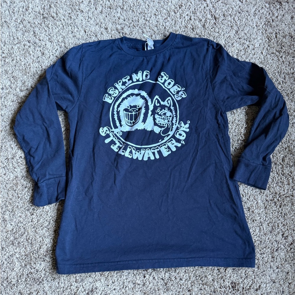 Eskimo Joes Bar Restaurant T-Shirt Youth Small Navy Blue Stillwater Oklahoma